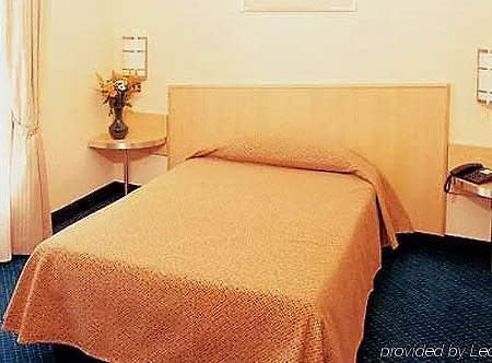 Classhotel Piacenza Junior 호텔 3*